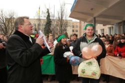 Студенти Чернігівського національного педагогічного університету отримали до свята справжнє шоу