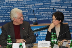 Круглий стіл «Українська освіта 2013: підсумки і прогнози»