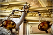 Апеляційний суд не зупинив дію постанов КМУ
