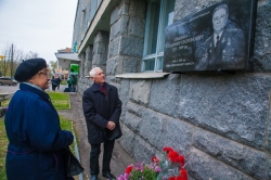 У НГУ відкрито меморіальну дошку профспілковому діячеві