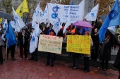 Профспілки вчителів Сербії спільно протестують проти зниження заробітної плати