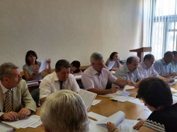 Відбулося перше засідання примирної комісії з розгляду трудового спору між профспілками та Урядом