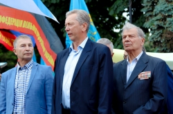 Профспілки пікетували Верховну Раду України на підтримку "народних законів"